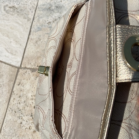 Coach Penelope Beige/Gold Linen Signature “C” Convertible Shoulder/Crossbody Bag - Picture 5 of 17